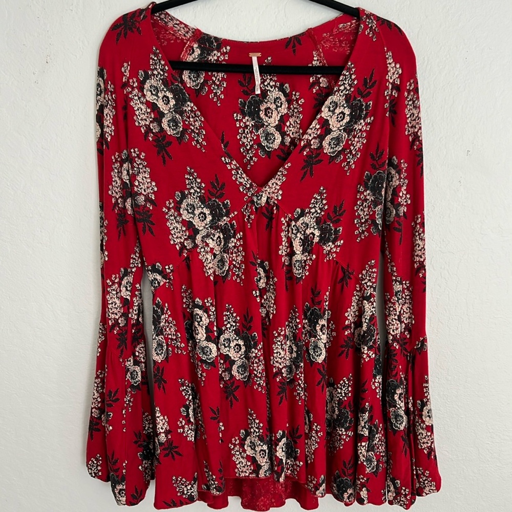 Free People (M) red floral top